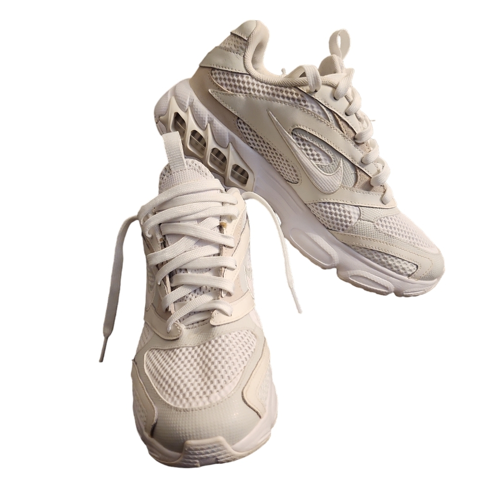 Woman's Size 8 Men's 6.5, Nike Zoom Air Fire. White-Summit Sneakers With Box!